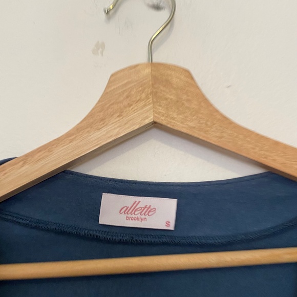 **$5 SALE** Allette Brooklyn Blue V-Neck Ruffle Mini Dress - Picture 3 of 4